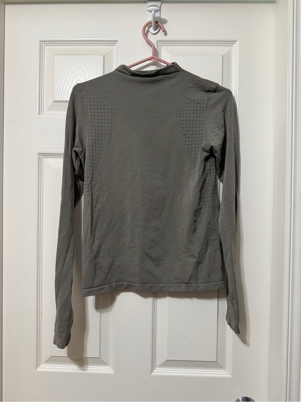 Lululemon athletica lab seemless wool blend long sleeve shirt size 8 euc